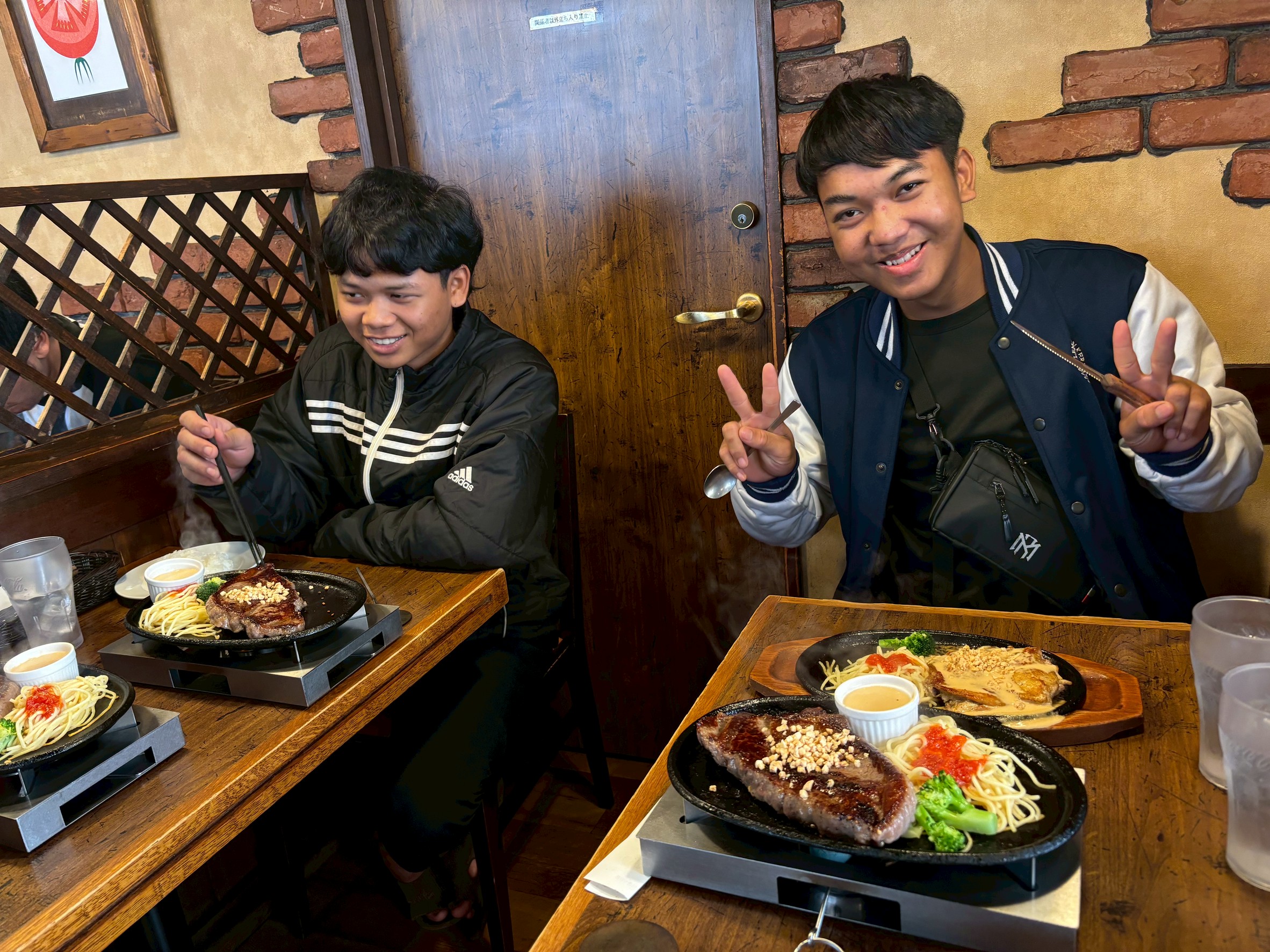 給料・報酬（皆勤手当）